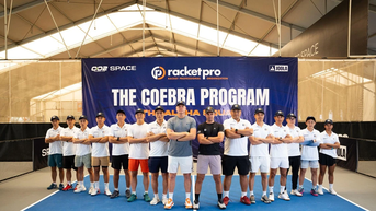 Collin Johns ជ្រើសរើសវៀតណាមជាមជ្ឈមណ្ឌលបណ្តុះបណ្តាល Pickleball