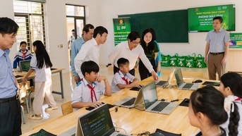 Nestlé  tặng 3 phòng máy tính giúp học sinh, giáo viên nâng cao kỹ năng số