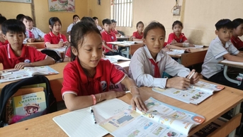 Đại biểu Quốc hội: “Học theo 1 bộ sách, thi theo 1 bộ sách là điều tối kỵ"