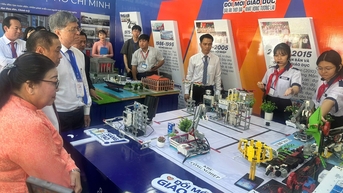 50 ឆ្នាំនៃសេចក្តីប្រាថ្នាសម្រាប់ការច្នៃប្រឌិតក្នុងការអប់រំនៅទីក្រុងហូជីមិញ