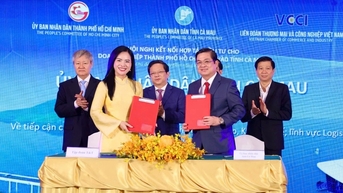 ក្រុមហ៊ុន T&T Group និងខេត្ត Ca Mau បានចុះហត្ថលេខាលើកិច្ចព្រមព្រៀងសហប្រតិបត្តិការដើម្បីស្រាវជ្រាវ និងអនុវត្តគម្រោងធំៗជាច្រើន។