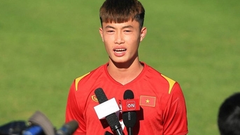 Nguyễn Văn Trường U22 Việt Nam nguy cơ lỡ SEA Games 33 vì chấn thương