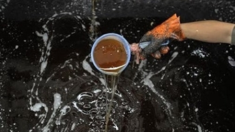 Tiêu dùng dầu ăn quá mức trở thành gánh nặng cho môi trường