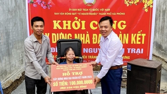 Những ngôi nhà biểu tượng sức mạnh đại đoàn kết