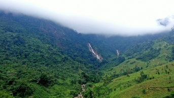 ទឹកជ្រោះសូត្រ Quang Ngai៖ រកឃើញ 'បន្ទះសូត្រពណ៌ស' របស់ Truong Son