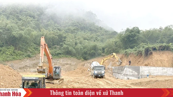 Khắc phục sạt lở đất, đá khu vực miền núi