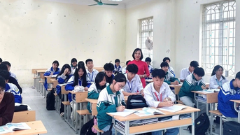 Người giữ lửa cho những bài học lịch sử ở trường nội trú Lào Cai