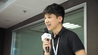 Từ cậu bé từng thu mình đến thầy giáo công nghệ đưa học trò vươn tầm quốc tế