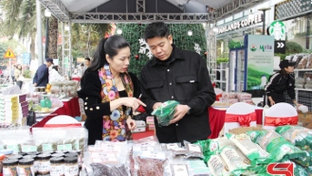 សហគមន៍អាជីវកម្មលើកកម្ពស់ការអភិវឌ្ឍសេដ្ឋកិច្ចសង្គម