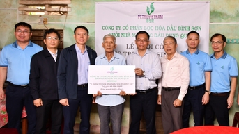 "Những người thợ lọc dầu” Dung Quất chung tay xây dựng mái ấm cho hộ gia đình khó khăn tại Quảng Ngãi