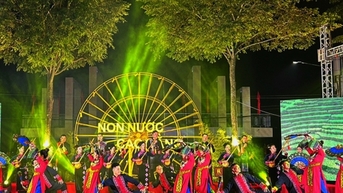 Cao Bằng: Công tác tổ chức, quản lý lễ hội và bắn pháo hoa được thực hiện nền nếp, đúng quy định