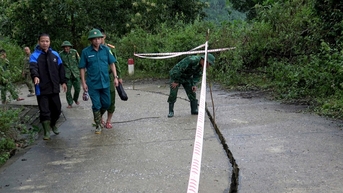 Xuất hiện sụt lún nghiêm trọng tại tuyến đường huyết mạch vào xã La Êê
