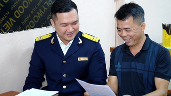 Tăng tốc hướng dẫn chuyển đổi mô hình và phương pháp quản lý thuế đối với hộ kinh doanh