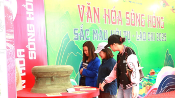 Người dân háo hức đón chờ Festival Sông Hồng