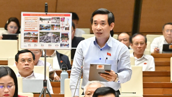 Cần có mô hình cảnh báo giúp đi lại an toàn ở điểm bị ngập