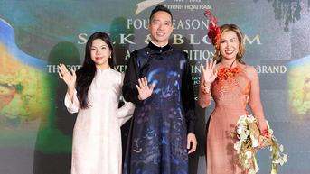 Quảng bá hoa lụa và áo dài lụa Việt tại Mỹ