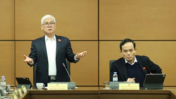 Đồng loạt đề nghị giảm tiền sử dụng đất, đại biểu nói đừng để dân phải mua lại đất của mình