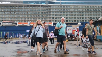 Làm sao hút khách mùa du lịch tàu biển