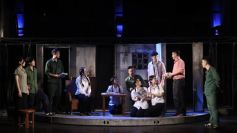 នៅពេលដែលអនុស្សាវរីយ៍នៃតំបន់យោធា Nam Dong បានរស់ឡើងវិញនៅលើឆាក