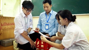 Phú Thọ: Người thầy “đi bằng đôi tay” với trái tim nhiệt huyết