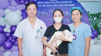 Bé gái 500g xuất viện sau 135 ngày điều trị tại Bệnh viện Sản Nhi Nghệ An