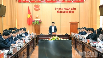 Hội nghị về phương án phát triển hệ thống đô thị và chương trình nhà ở trên địa bàn tỉnh đến năm 2030