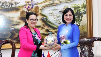 Tổng Lãnh sự Cuba tại Thành phố Hồ Chí Minh chào kết thúc nhiệm kỳ tại Việt Nam