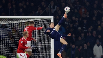 McTominay: Cú đúp siêu phẩm móc bóng trong 6 tháng