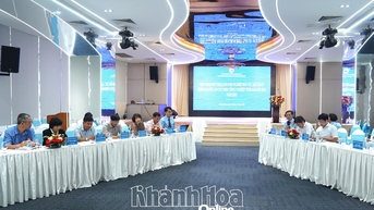 Đối thoại với doanh nghiệp trong khu kinh tế và khu công nghiệp tỉnh