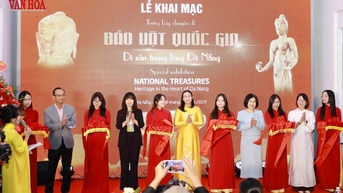Khai mạc trưng bày chuyên đề “Bảo vật quốc gia - Di sản trong lòng Đà Nẵng”