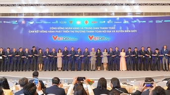 Ngân hàng và trung gian thanh toán đồng hành thúc đẩy thanh toán nội địa và xuyên biên giới