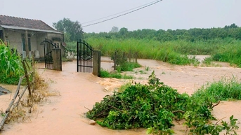 Xã Phú Xuân: Kịp thời di dời 20 hộ dân khỏi vùng nguy hiểm