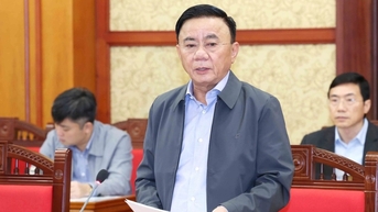 រៀបចំឡើងវិញនូវគណៈកម្មាធិការបក្សនៃក្រុមសេដ្ឋកិច្ចចំនួន១៨ សាជីវកម្ម និងធនាគារចំនួន៤