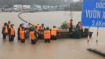 Quân khu 5 triển khai Sở Chỉ huy tiền phương ứng phó lũ đặc biệt lớn tại Đắk Lắk