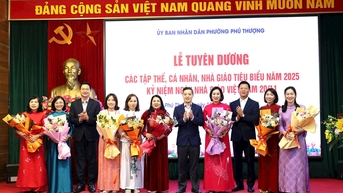 វួដ Phu Thuong សរសើរគំរូទំនើប និងគ្រូបង្រៀនឆ្នើមក្នុងឆ្នាំ 2025