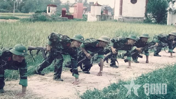 Ở Trung đoàn "Luôn luôn trung dũng"