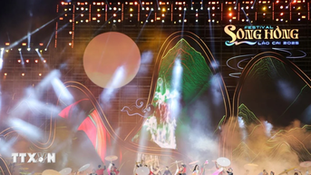 Festival sông Hồng: Rực rỡ sắc màu văn hóa Việt Nam và Trung Quốc