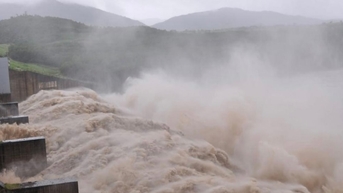 ដំណឹងទឹកជំនន់បន្ទាន់ (ធំពិសេស) នៅទន្លេបា (ដាកឡាក់) ដំណឹងទឹកជំនន់សង្គ្រោះបន្ទាន់នៅទន្លេខន (Gia Lai)