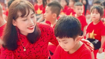 Hành trình đáng ngưỡng mộ của một 'người lái đò'