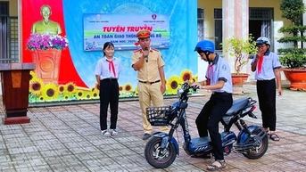 Siết chặt an toàn giao thông học đường, không để học sinh độ xe điện