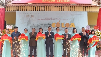 Khai mạc Triển lãm "Âm vang di sản - Sắc màu di sản văn hóa phi vật thể Cổ Loa"