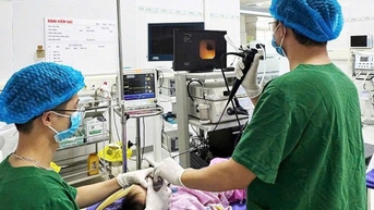 Nhiều trẻ bị tổn thương đường thở do hóc dị vật