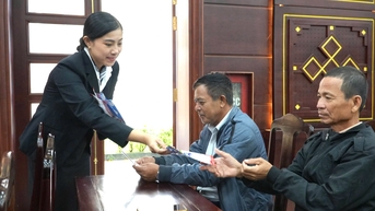 Kết nối việc làm trong nước và ngoài nước cho người dân