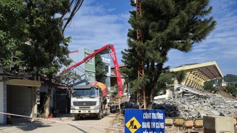 Tạm dừng việc di chuyển qua đường tránh Sân vận động, phường Thục Phán - Báo Cao Bằng điện tử