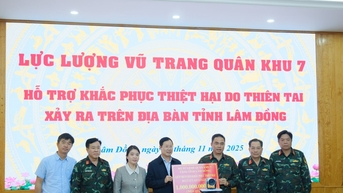 Quân khu 7 hỗ trợ tỉnh Lâm Đồng 1 tỷ đồng khắc phục thiệt hại do mưa bão
