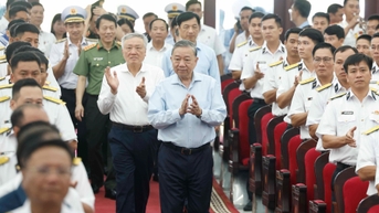 Giữ vững thế chủ động, bảo vệ vững chắc chủ quyền biển, đảo tây nam của Tổ quốc.