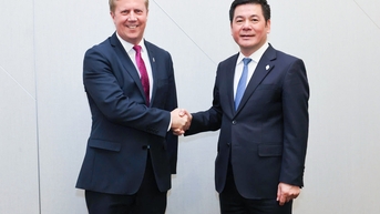 Bộ trưởng Nguyễn Hồng Diên làm việc với Bộ trưởng Thương mại New Zealand