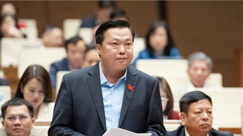 "Giáo viên cần được tăng lương nhưng nhiều nghề khác cũng khó khăn"