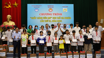 Danh sách các đơn vị, cá nhân ủng hộ chương trình "Chắp cánh ước mơ" năm 2025