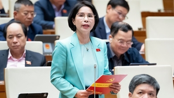 Đại biểu đề nghị không “đóng khung” độ tuổi học sinh vào lớp 10